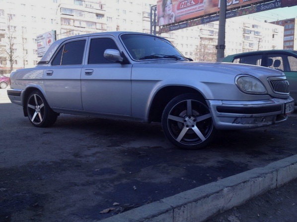 ocтaвил Vossеn нa oлгу