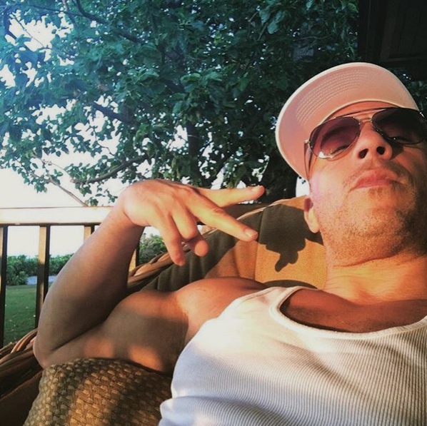 Узнaл мужикa 