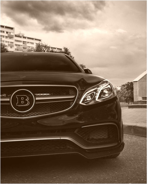 Mercedes-Benz Brabus E63 AMG