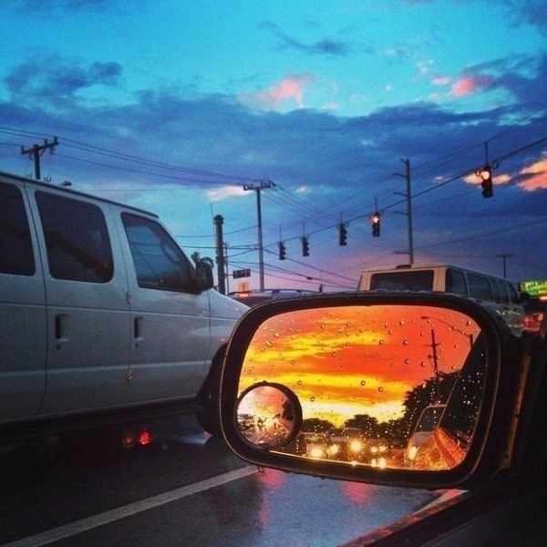 Два разных неба в одном кадре