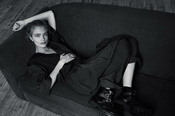 ELLE Australia March 2018 Anna Mila by Darren McDonald