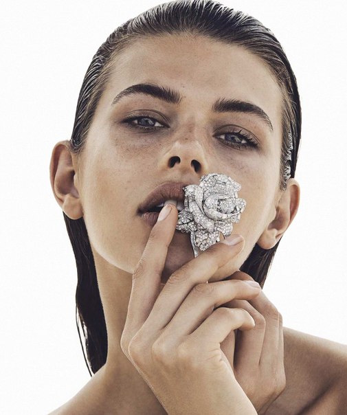 Vogue Australia April 2018