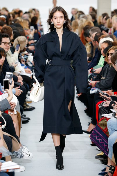 Celine весна-лето 2018 / Ready-To-Wear / НЕДЕЛЯ МОДЫ: Париж