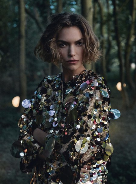 Harper’s Bazaar UK January 2018 