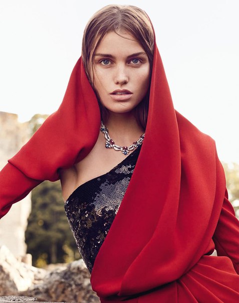 Vogue Spain December 2017