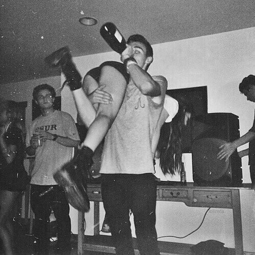 «Молодость дается один раз, так что живите в кайф.»