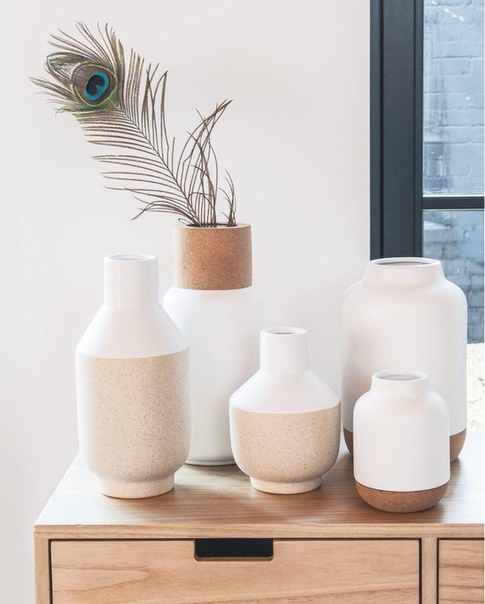 Белый цвет — универсальный. Но при этом каждый интерьер неповторимым.