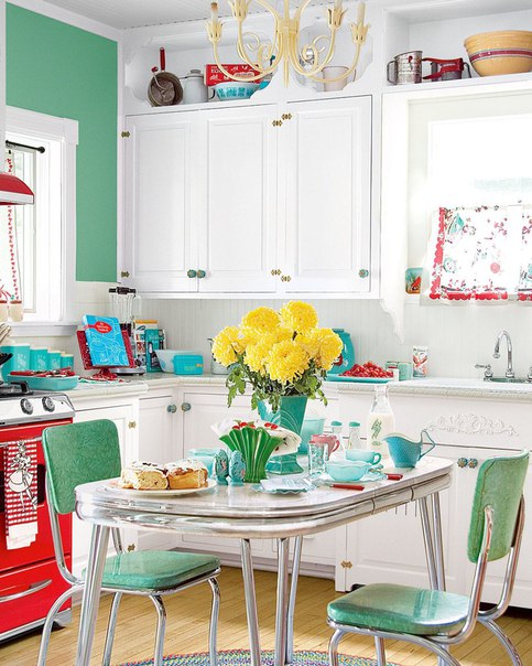 Мода циклична, и какими бы потрясающими ни были идеи современных дизайнеров, винтаж все равно сможет найти местечко в сердце 