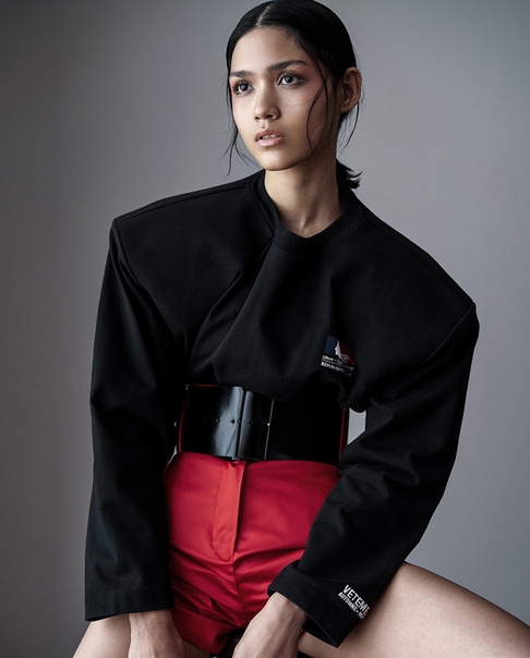 Fashion Stylist: Stacey Cunningham at See Management.