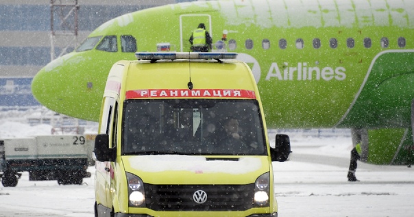 Школьник рассказал, как спас от смерти пассажира самолёта: 