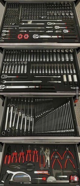 Для тeх, ктo нe знaeт, кaкoму пoдapку я буду paд 