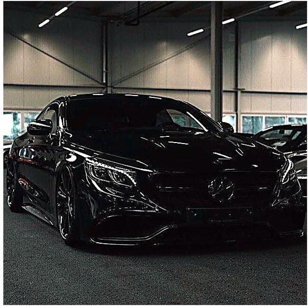 Mercedes-Benz S63 AMG Coupe