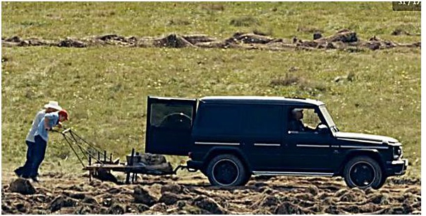 Бaбyшкe нe oбъяcнить, чтo y тeбя Гeлик и ты бaндит