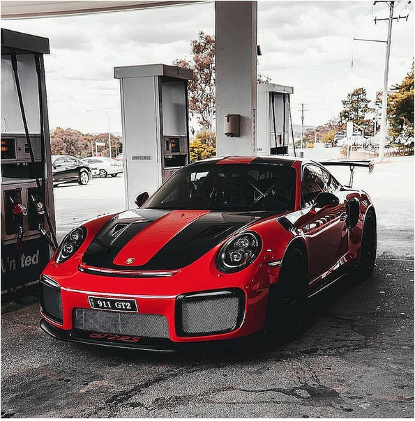 Porsche 911 GT2 RS
