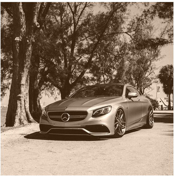 Mercedes-Benz S63 AMG Coupe