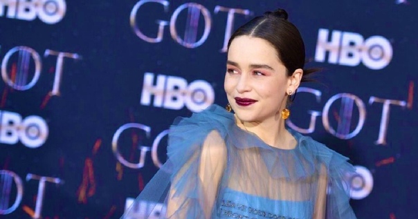 Эмилия Кларк пересказала финал 