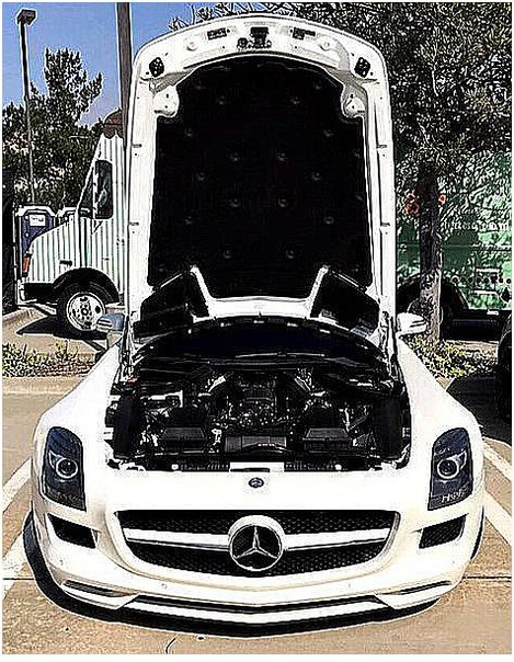 Mercedes-Benz SLS AMG