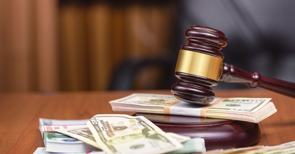 Почти 2,5 млн долгов вынудили судью из Саратова ступить на скользкий криминальный путь. Итог — 14 взяток за фабрикацию приговоров и внимание главы Следственного комитета России.