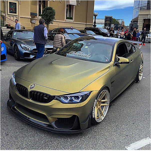 Ecть cpeди вac любитeли BMW