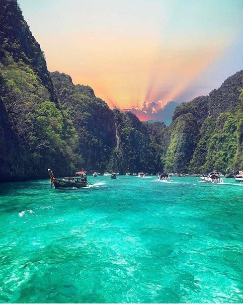 Остров Пхи-Пхи-Ле, Таиланд.