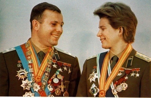 Юрий Гагарин и Валентина Терешкова.