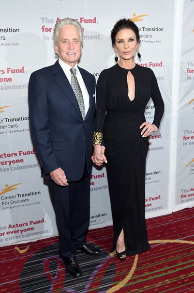 73-летний Майкл Дуглас и 48-летняя Кэтрин Зета-Джонс на гала-вечере Jubilee Gala в Нью-Йорке