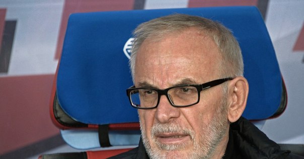 Гаджи Гаджиев заявил об уходе с поста главного тренера 