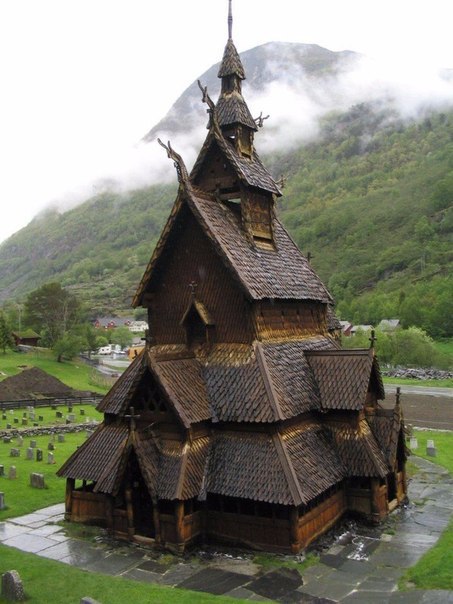 900-летняя церковь в Норвегии 
