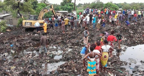 В Мозамбике 17 человек погибли под гигантской мусорной 