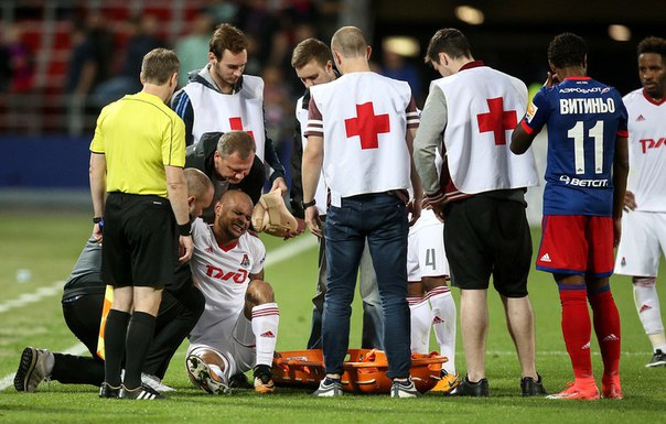  Сёмин сообщил, что Ари в матче #ЦСКАЛоко получил серьёзную травму и выбыл на долгий срок 
