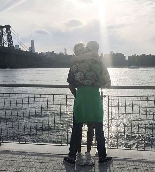Джастин Бибер и Хейли Болдуин не скрывают чувств в Нью-Йорке